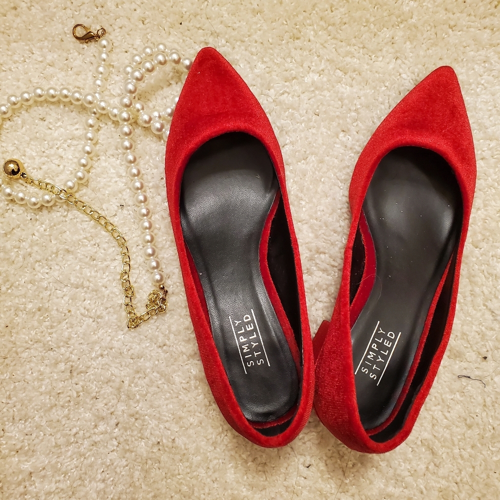 SIMPLY STYLED Red Velvet Pointed Shoes